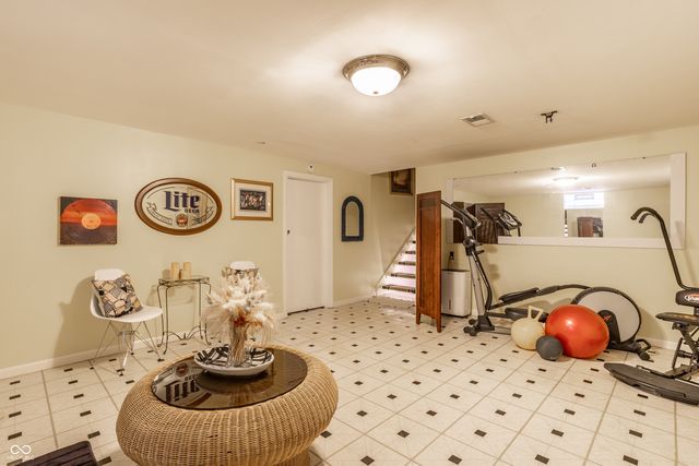 4825 Kessler Boulevard East Drive, Indianapolis, IN 46220