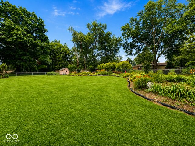 4825 Kessler Boulevard East Drive, Indianapolis, IN 46220