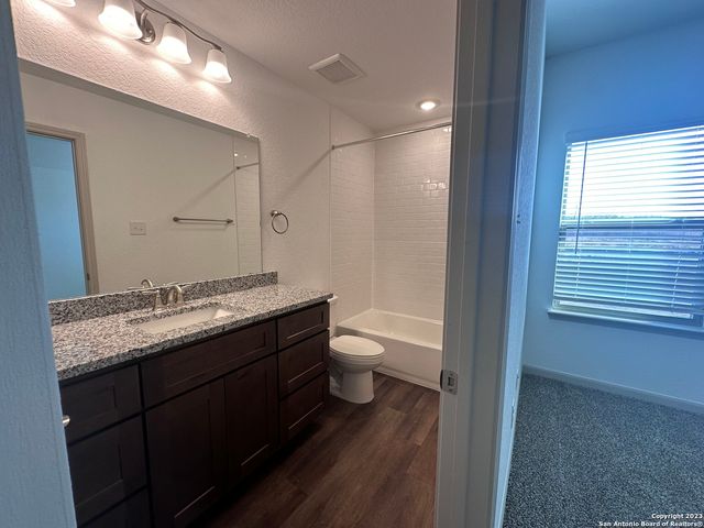 7536 Magnolia Vlg Unit 102, San Antonio, TX 78252