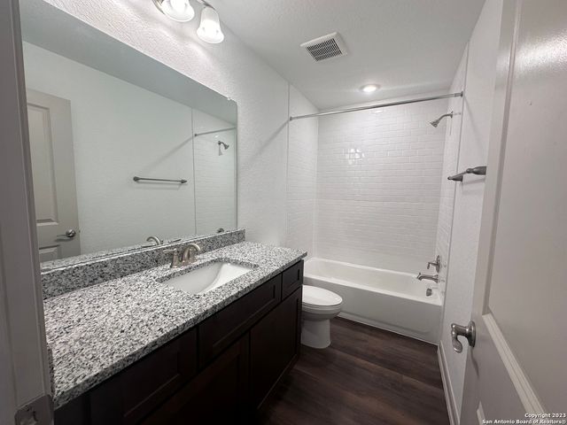 7536 Magnolia Vlg Unit 102, San Antonio, TX 78252