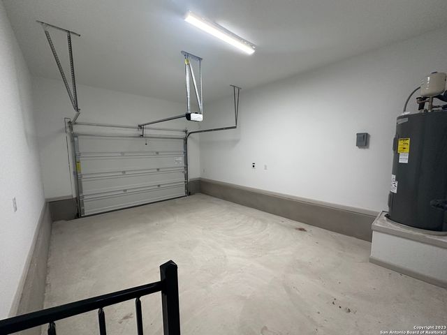 7536 Magnolia Vlg Unit 102, San Antonio, TX 78252