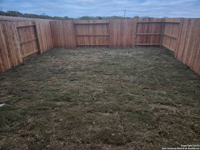 7536 Magnolia Vlg Unit 102, San Antonio, TX 78252