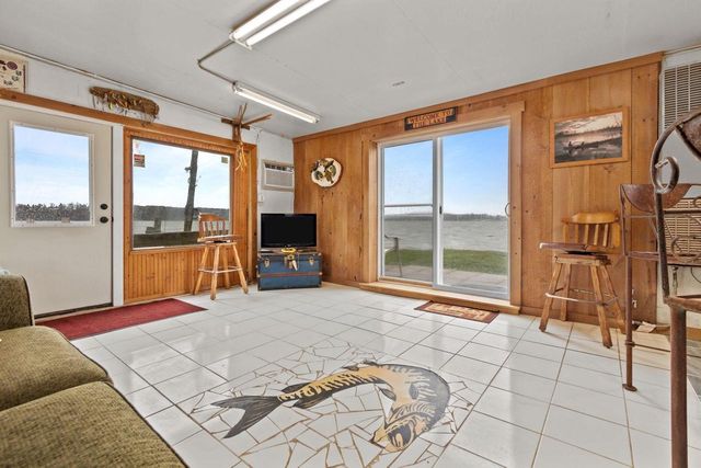 W2138 Melmar Drive, Markesan, WI 53946