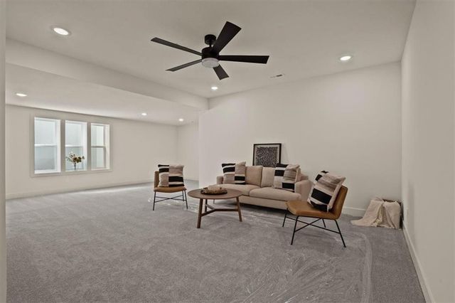 1227 Larkspur Place, Raymore, MO 64083