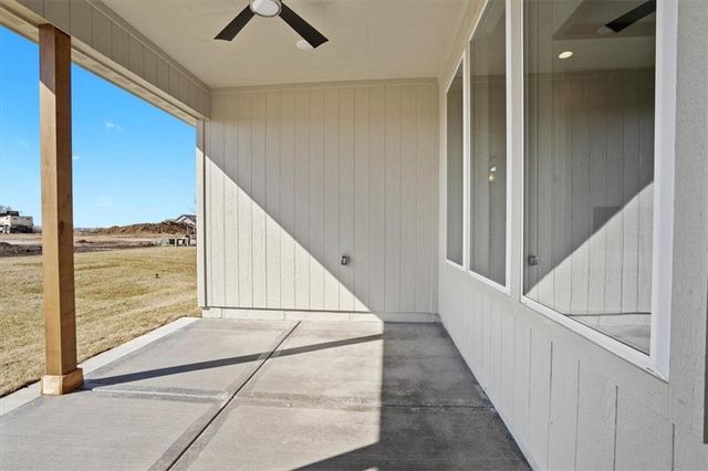 1227 Larkspur Place, Raymore, MO 64083