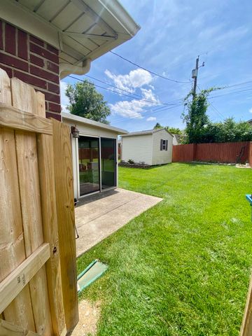 304 Woodspointe Way, Wilmore, KY 40390