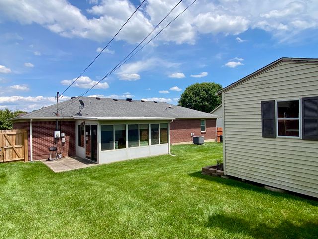 304 Woodspointe Way, Wilmore, KY 40390