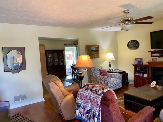 304 Woodspointe Way, Wilmore, KY 40390