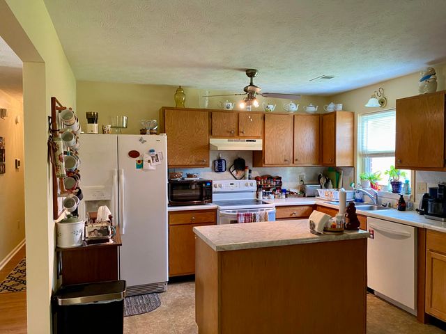 304 Woodspointe Way, Wilmore, KY 40390