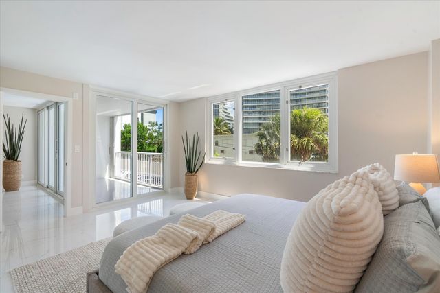 2200 NE 33rd Avenue 2J, Fort Lauderdale, FL 33305