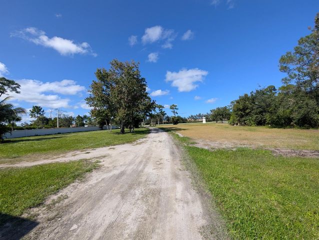 1500 SE Cove Road, Stuart, FL 34997