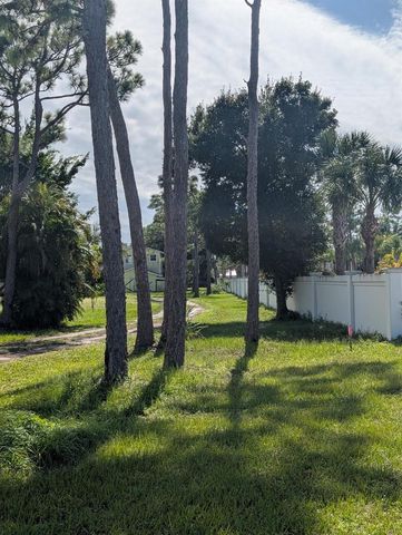 1500 SE Cove Road, Stuart, FL 34997