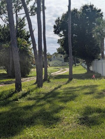1500 SE Cove Road, Stuart, FL 34997