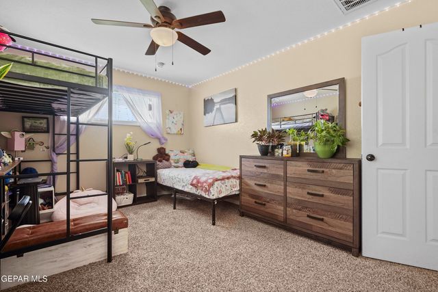 2072 ROBERT MINNIE Place A, El Paso, TX 79938