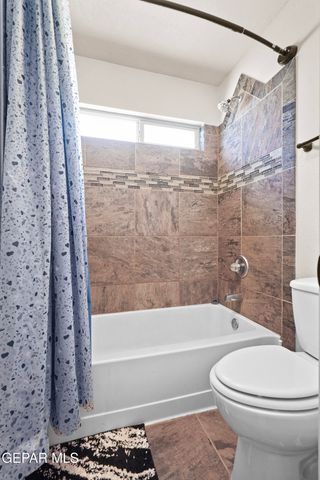 2072 ROBERT MINNIE Place A, El Paso, TX 79938