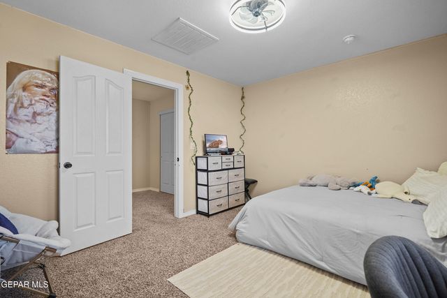 2072 ROBERT MINNIE Place A, El Paso, TX 79938