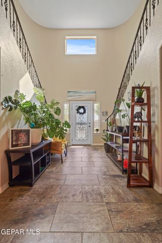 2072 ROBERT MINNIE Place A, El Paso, TX 79938