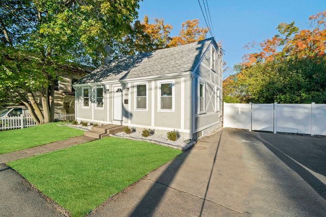 1429 Pleasant Street, Weymouth, MA 02189