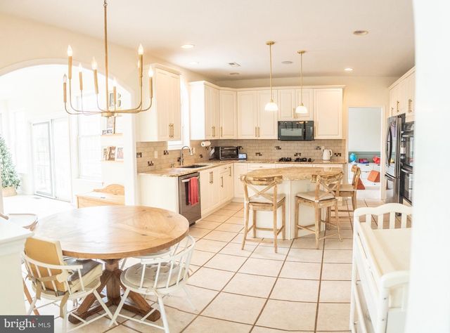 208 BELGIAN DR, Spring City, PA 19475
