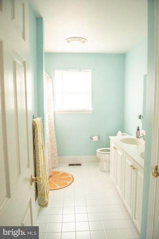 208 BELGIAN DR, Spring City, PA 19475