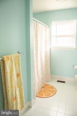 208 BELGIAN DR, Spring City, PA 19475