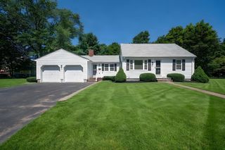 20 Vaughn Ct, Stoughton, MA 02072