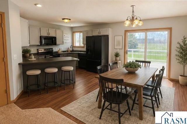 1232 SW Menk Drive, St. Peter, MN 56082