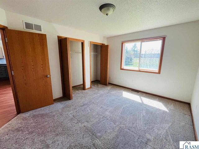 1232 SW Menk Drive, St. Peter, MN 56082