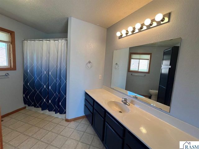1232 SW Menk Drive, St. Peter, MN 56082