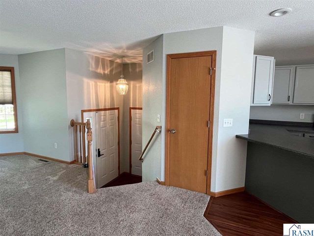 1232 SW Menk Drive, St. Peter, MN 56082