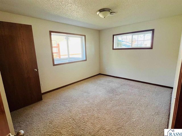 1232 SW Menk Drive, St. Peter, MN 56082