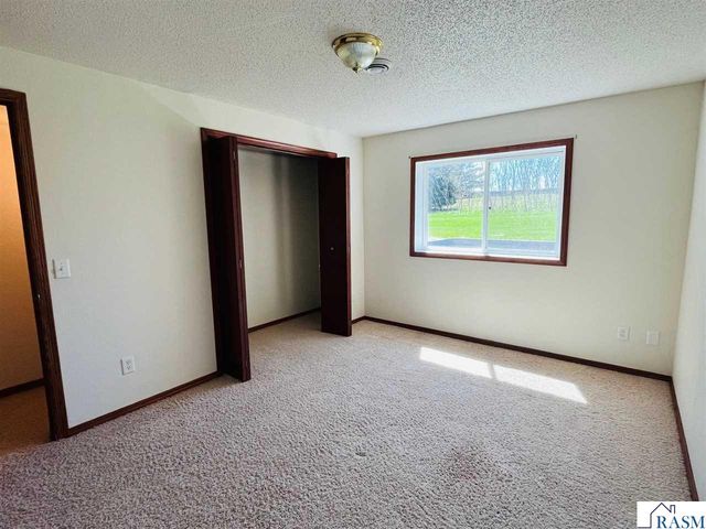 1232 SW Menk Drive, St. Peter, MN 56082