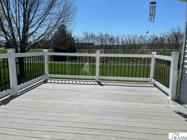 1232 SW Menk Drive, St. Peter, MN 56082