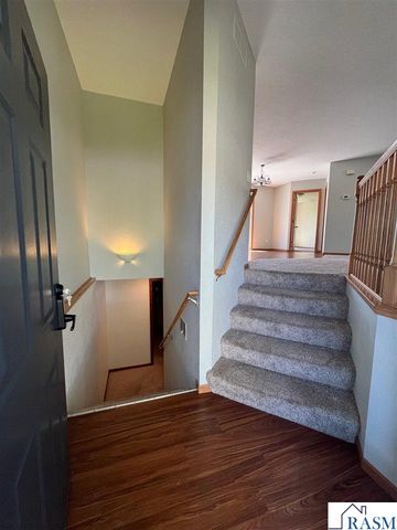 1232 SW Menk Drive, St. Peter, MN 56082