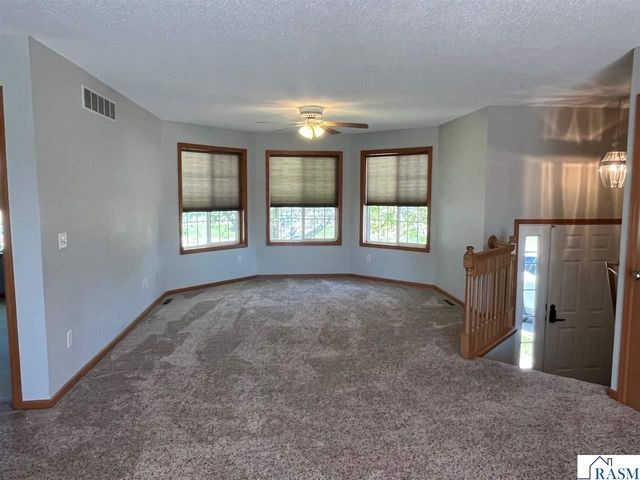 1232 SW Menk Drive, St. Peter, MN 56082