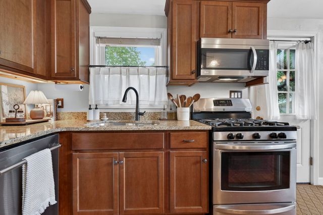 130 Colgate Road, Nashua, NH 03064