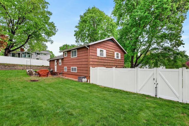 130 Colgate Road, Nashua, NH 03064