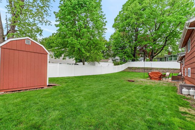 130 Colgate Road, Nashua, NH 03064