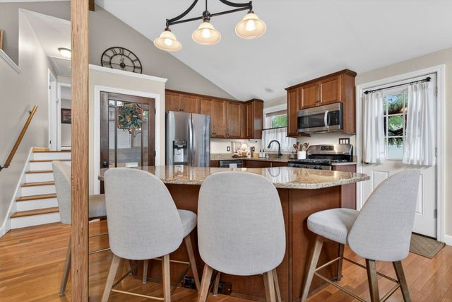 130 Colgate Road, Nashua, NH 03064