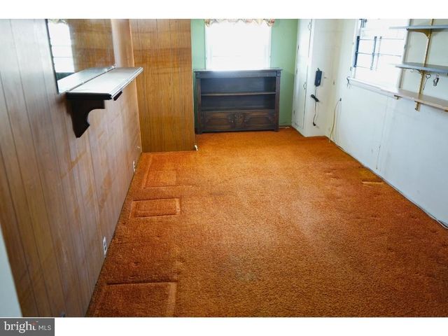 8301 LEGATION RD, Hyattsville, MD 20784