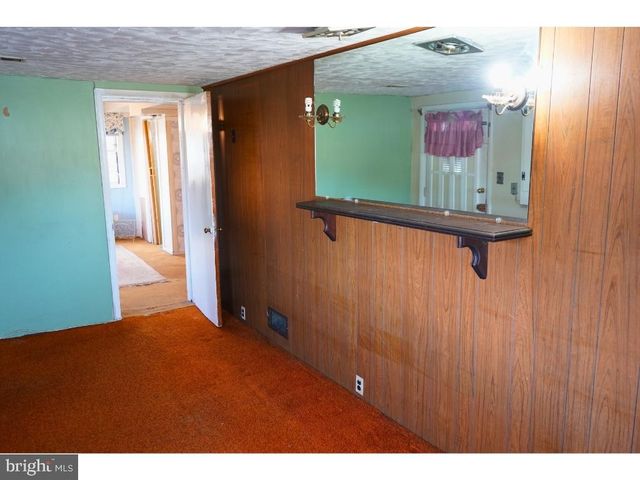 8301 LEGATION RD, Hyattsville, MD 20784