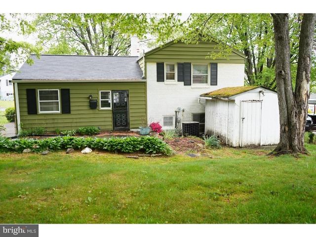 8301 LEGATION RD, Hyattsville, MD 20784