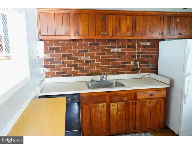 8301 LEGATION RD, Hyattsville, MD 20784