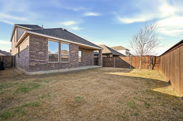 3947 Oak Creek Circle, Denison, TX 75020