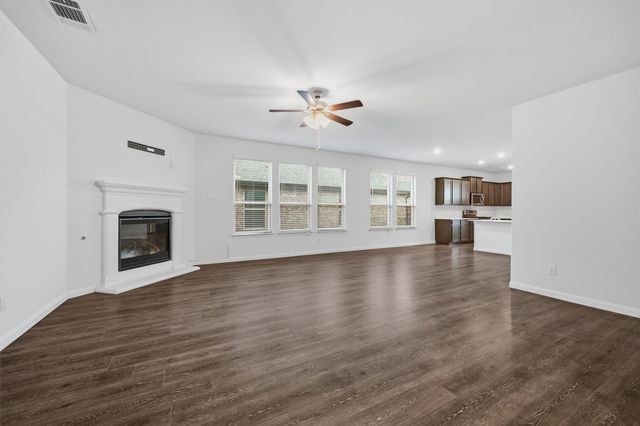 3947 Oak Creek Circle, Denison, TX 75020