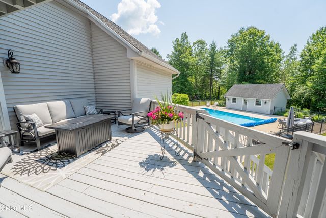 119 Progress Heights, Mayfield, NY 12078