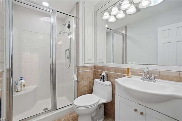 3913 Regal CT, Virginia Beach, VA 23452