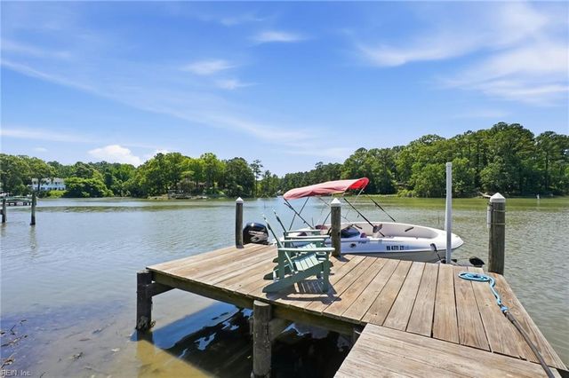3913 Regal CT, Virginia Beach, VA 23452