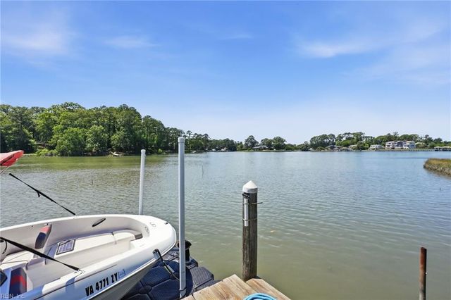 3913 Regal CT, Virginia Beach, VA 23452