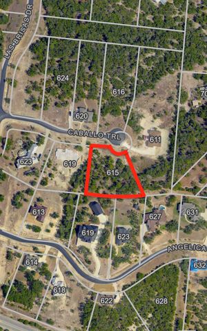 615 Caballo TRL, Canyon Lake, TX 78133